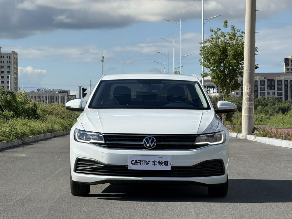 Volkswagen Bora 2022 car image #2