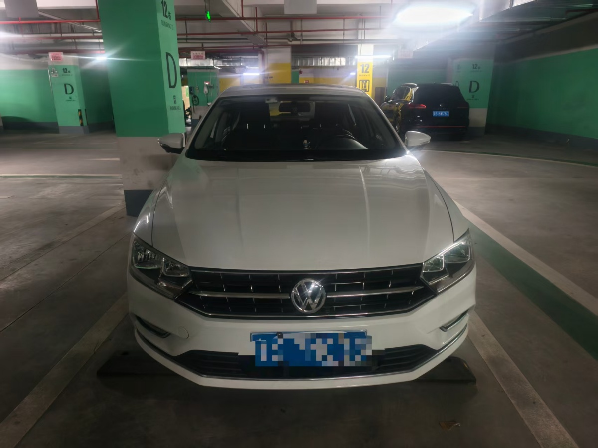 Volkswagen Bora 2017 car image 