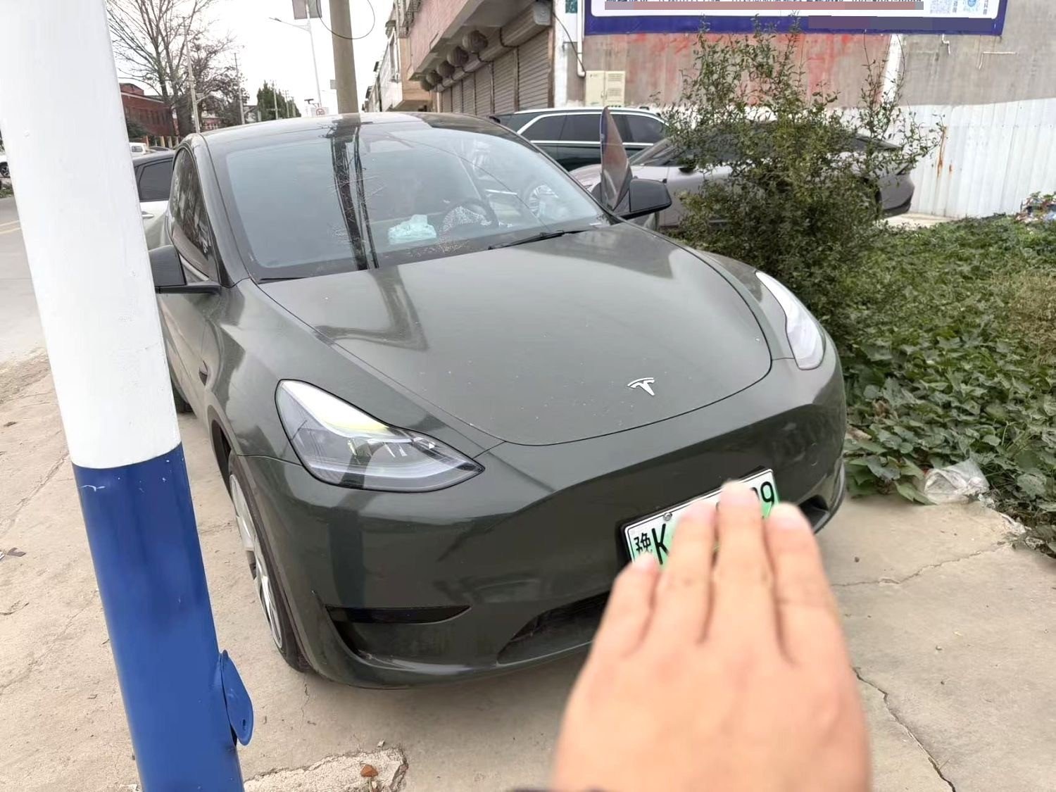 Tesla Model Y 2023 #2 Tesla Model Y 2023 car image #2