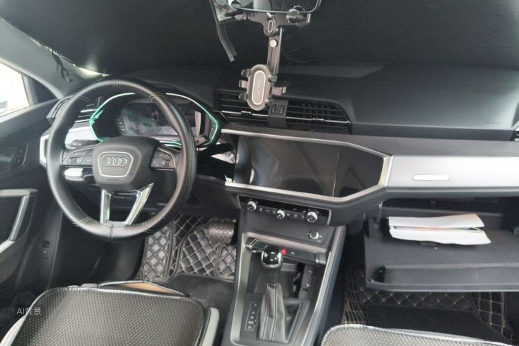 Audi Q3 2022 immagine di auto #11