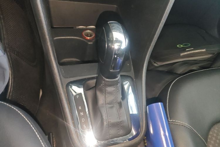 Volkswagen Santana 2017 car image #14
