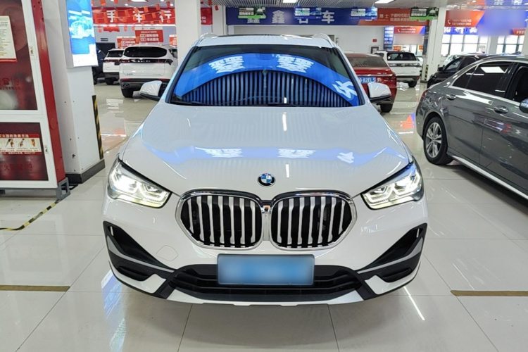 BMW X1 2019 #3 BMW X1 2019 car image #3