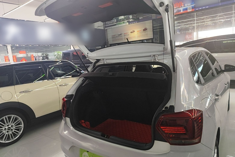 Volkswagen Polo 2023 car image #19