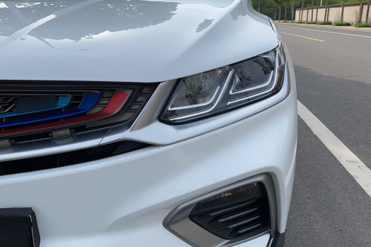 GEELY Coolray 2021 #21 GEELY Coolray 2021 car image #21