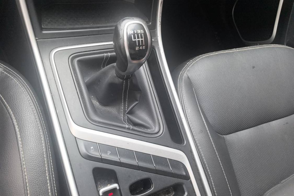 GEELY Vision X6 2019 car image #27