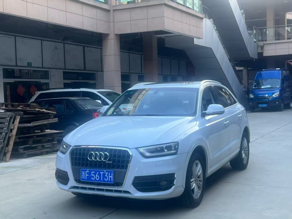 Audi Q3 2016 Audi Q3 2016 car image