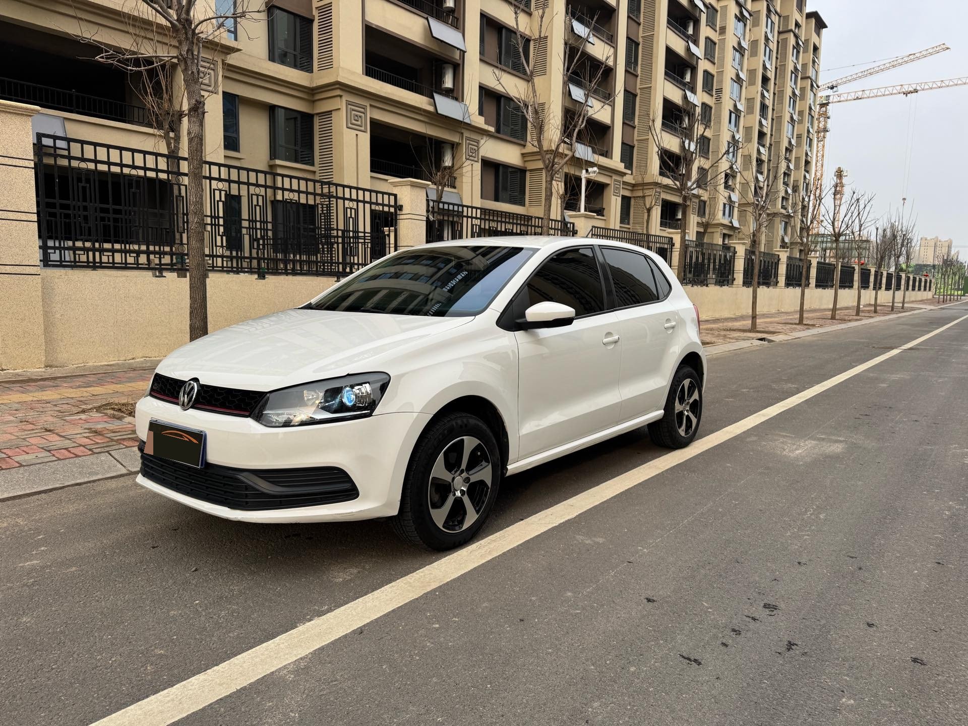 Volkswagen Polo 2017 car image 