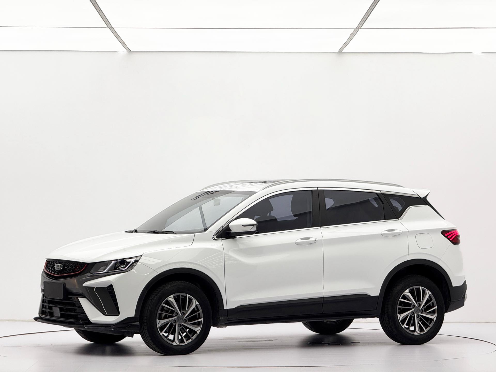 GEELY Coolray 2022 GEELY Coolray 2022 car image