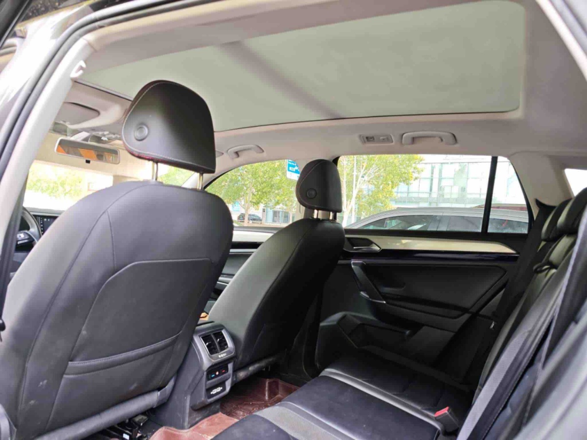 Volkswagen Tayron 2019 #2 Volkswagen Tayron 2019 car image #2