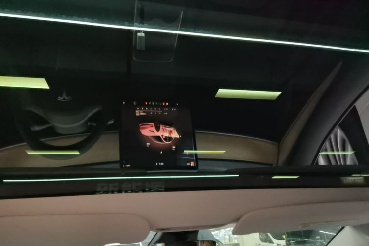 Tesla Model 3 2023 car image #20