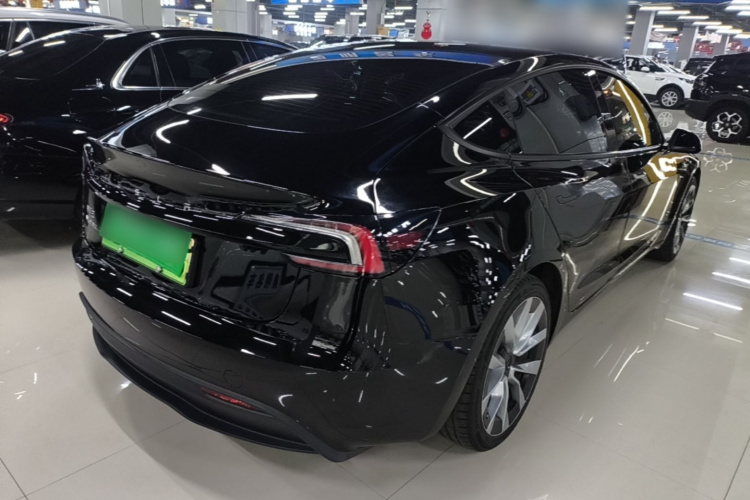 Tesla Model 3 2025 #7 Tesla Model 3 2025 صورة سيارة #7
