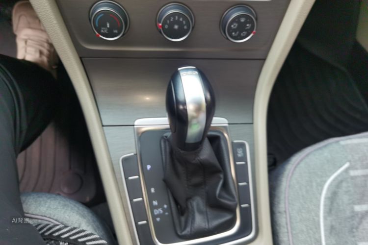 Volkswagen Golf 2015 #16 Volkswagen Golf 2015 car image #16
