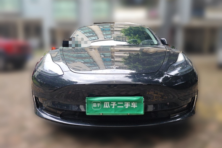 Tesla Model 3 2023 car image #3