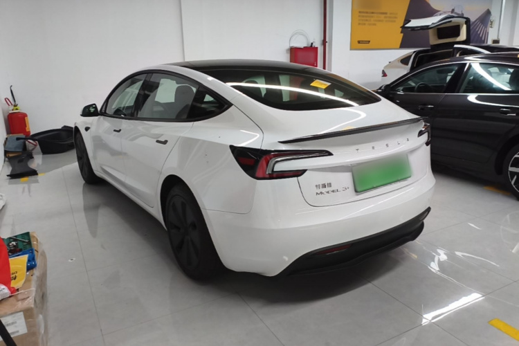 Tesla Model 3 2025 #5 Tesla Model 3 2025 immagine di auto #5