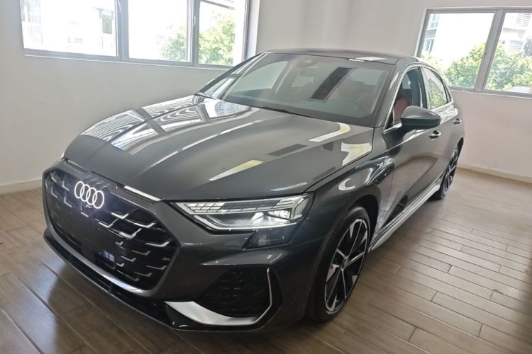 Audi A3 2025 car image #2