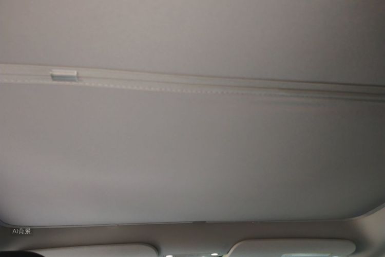 Tesla Model Y 2023 car image #20