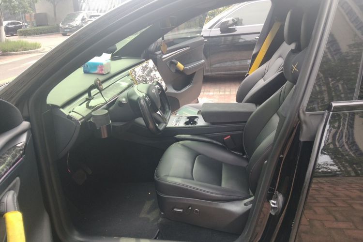 Tesla Model Y 2023 car image #15