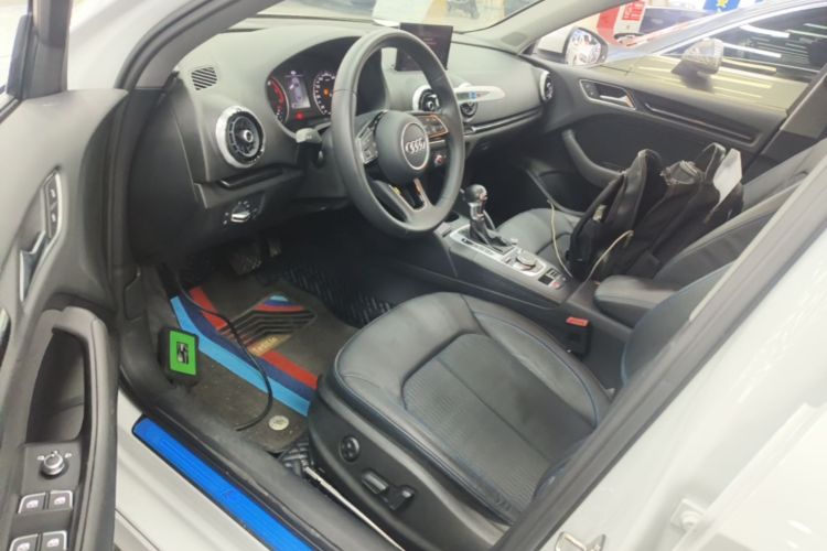 Audi A3 2018 car image #15