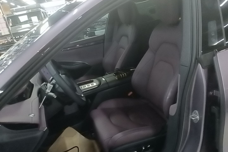 MI SU7 2025 car image #15