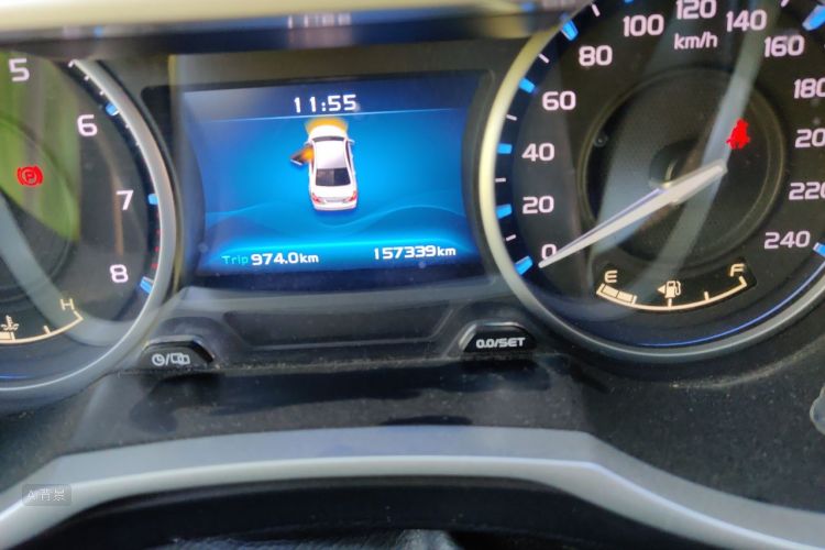 GEELY Emgrand 2017 car image #14