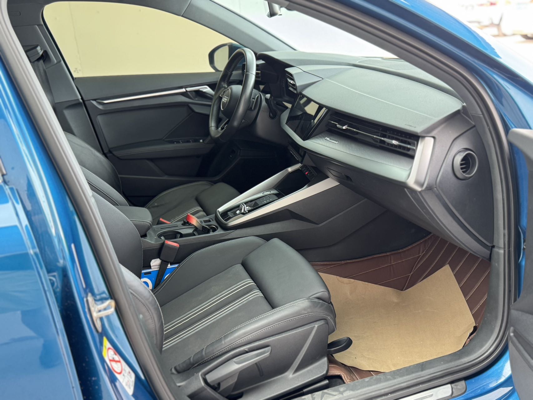2022 image de voiture #7