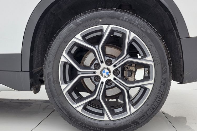 BMW X1 2022 car image #9