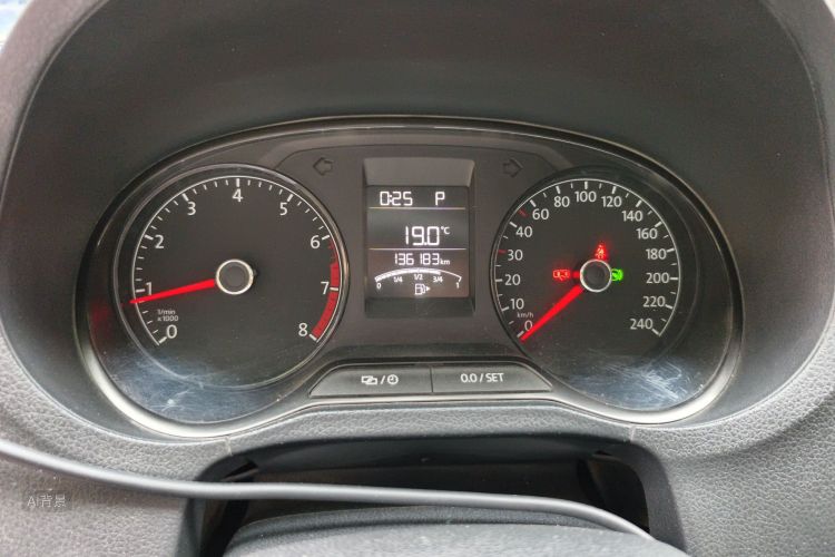 Volkswagen Polo 2019 изображение автомобиля #14