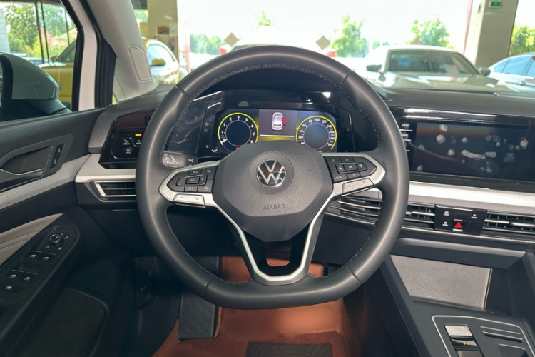 Volkswagen Golf 2022 #29 Volkswagen Golf 2022 car image #29