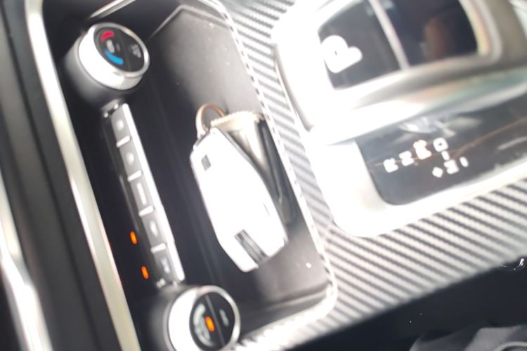 GEELY Coolray 2020 car image #9