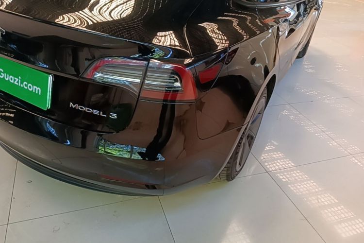 Tesla Model 3 2022 car image #8