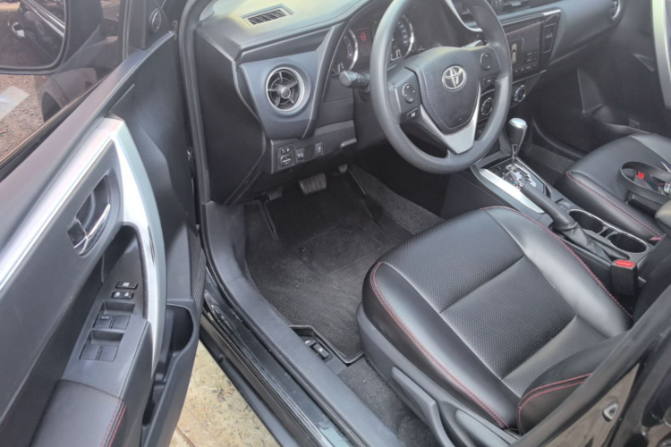 Toyota Corolla 2018 car image #16