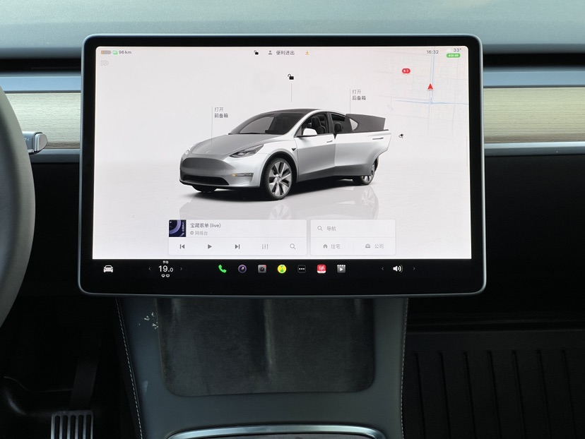 Tesla Model Y 2022 #9 Tesla Model Y 2022 car image #9