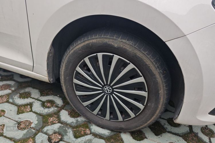 Volkswagen Santana 2018 car image #9