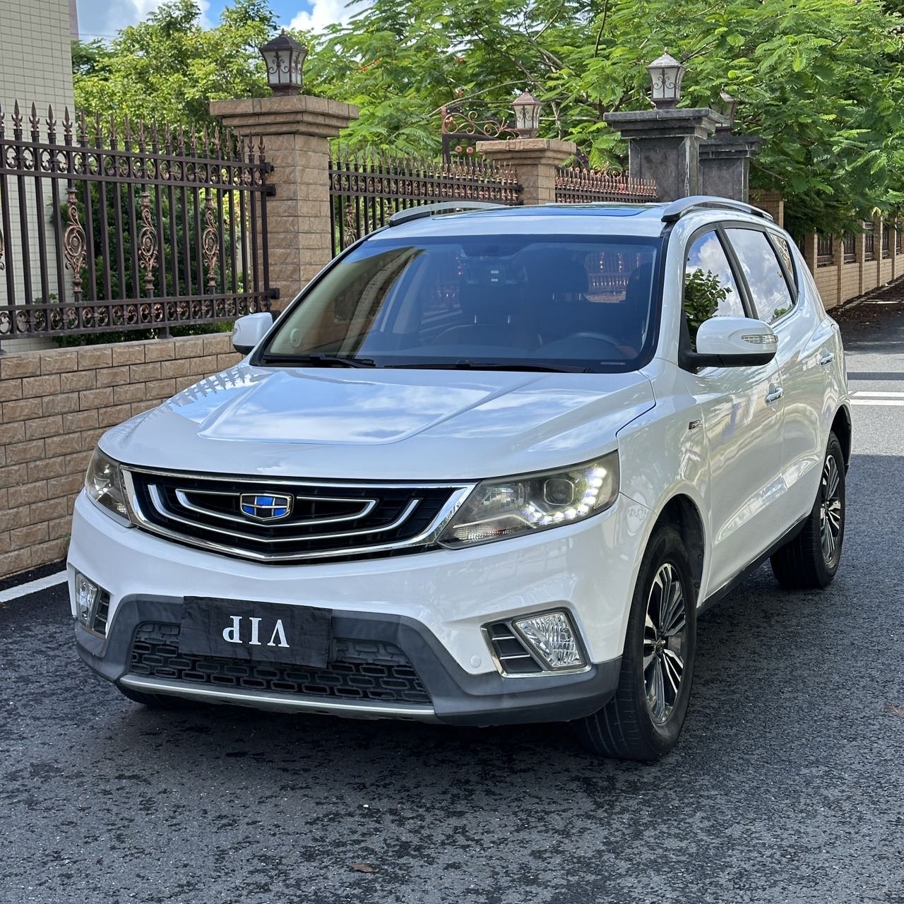 GEELY Vision X6 2017 car image 