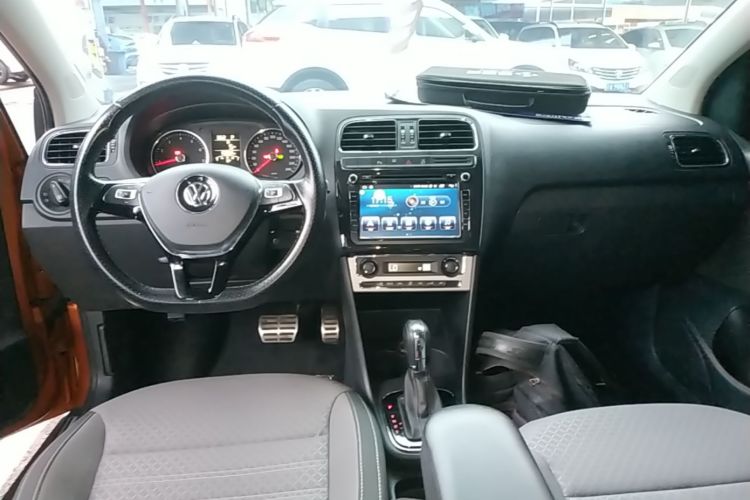 Volkswagen Polo 2016 #10 Volkswagen Polo 2016 car image #10