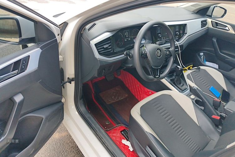 Volkswagen Polo 2020 car image #18