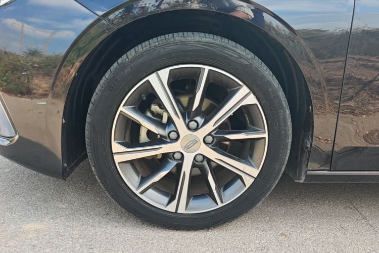 GEELY Emgrand 2021 car image #9