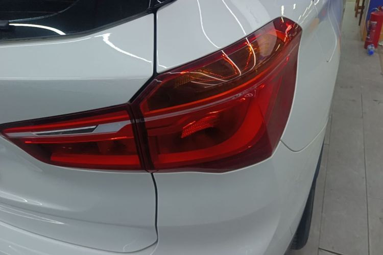 BMW X1 2018 #8 BMW X1 2018 car image #8