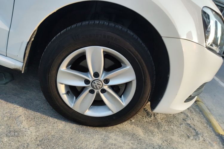 Volkswagen Polo 2016 imagem de carro #9