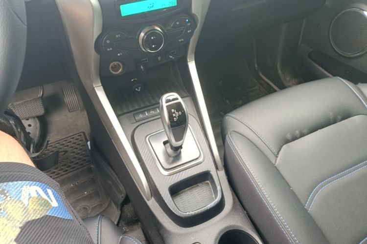 BYD Yuan New Energy 2019 #14 BYD Yuan New Energy 2019 car image #14