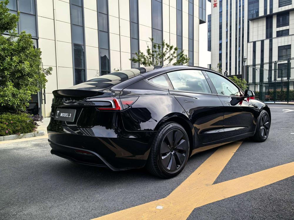 Tesla Model 3 2025 #6 Tesla Model 3 2025 car image #6