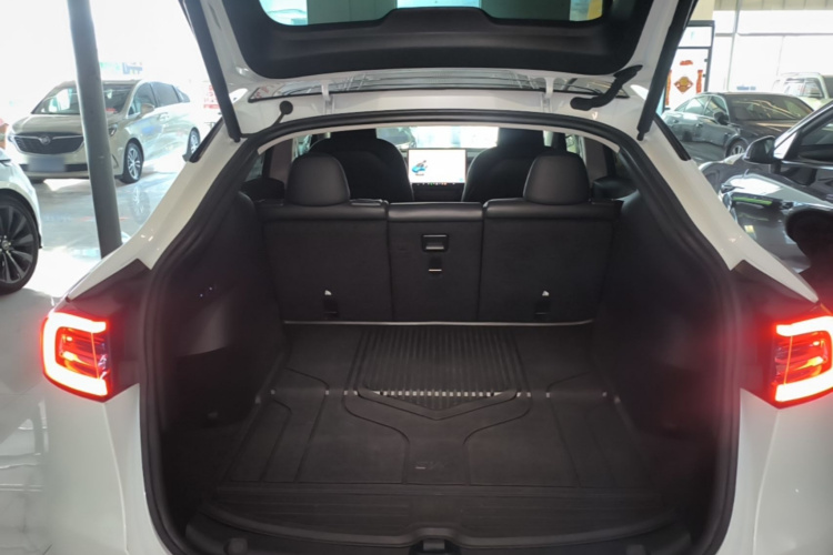 Tesla Model Y 2022 #21 Tesla Model Y 2022 car image #21