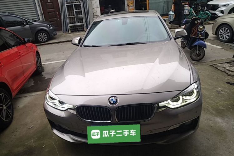 BMW 3 Series 2018 immagine di auto #3