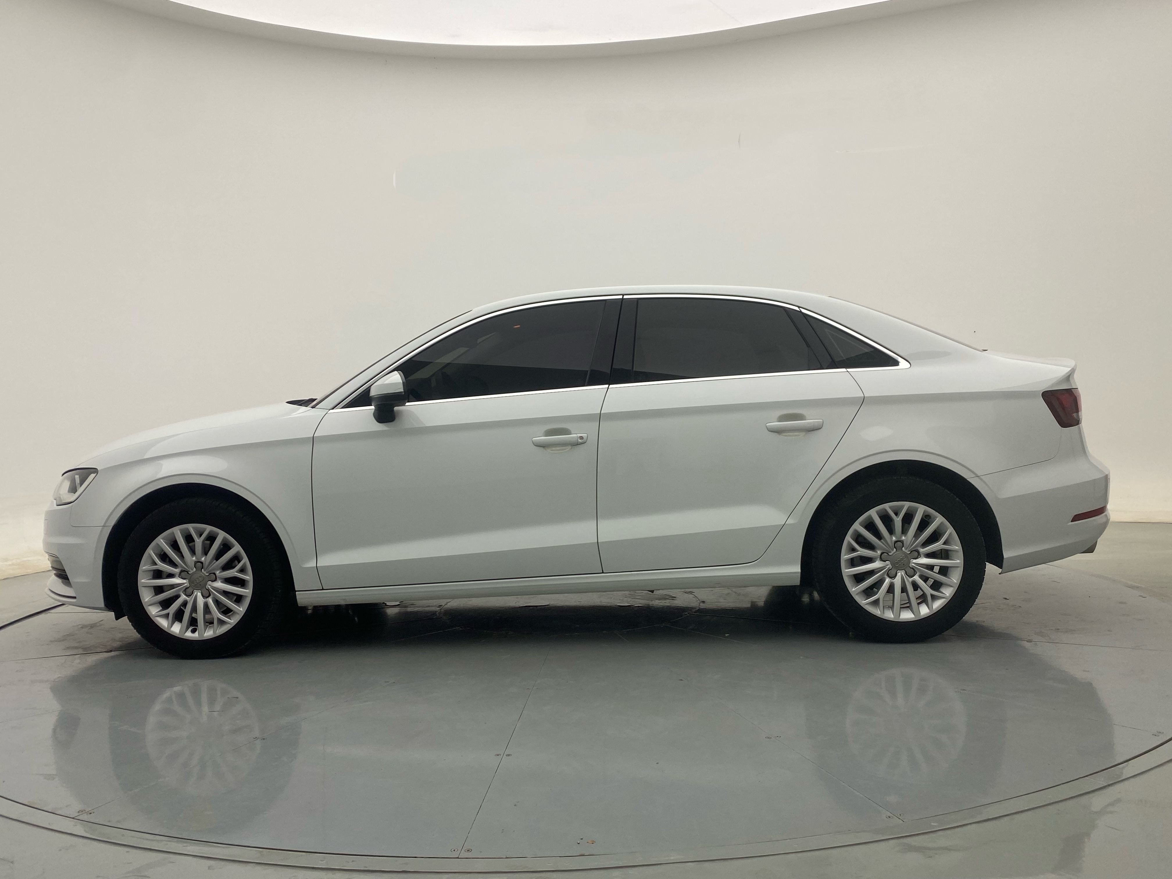 Audi A3 2017 immagine di auto #9