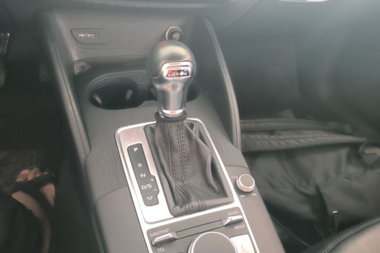Audi A3 2020 car image #18