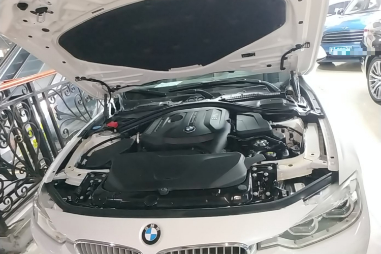 BMW 3 Series 2019 #22 BMW 3 Series 2019 car image #22