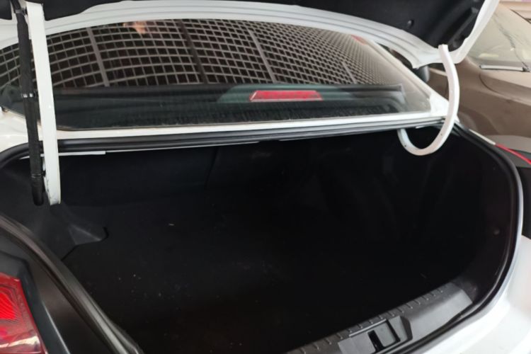 GEELY Emgrand 2018 #19 GEELY Emgrand 2018 car image #19