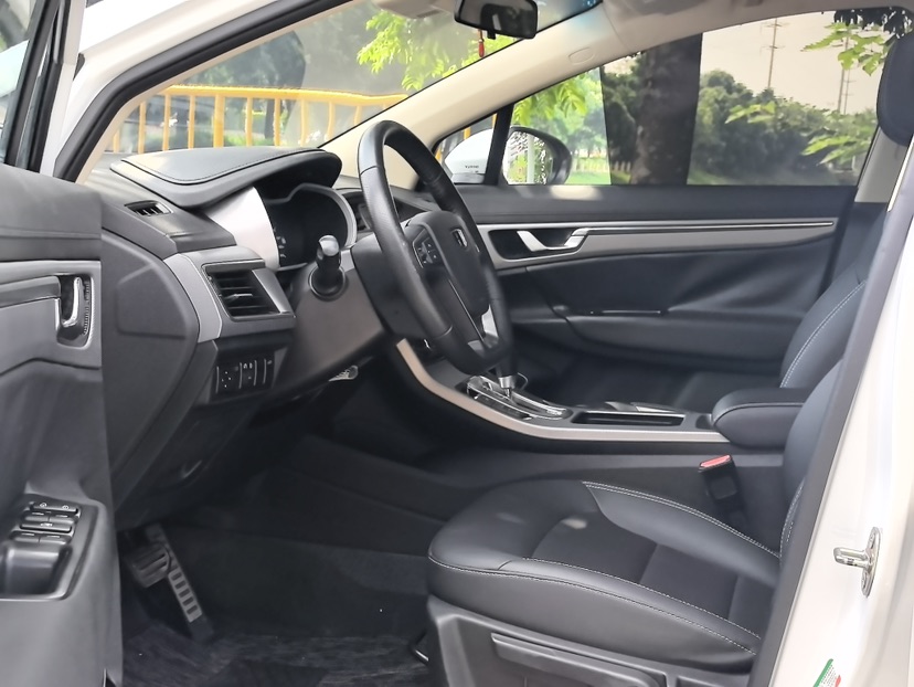 GEELY Emgrand GS 2018 #4 GEELY Emgrand GS 2018 car image #4