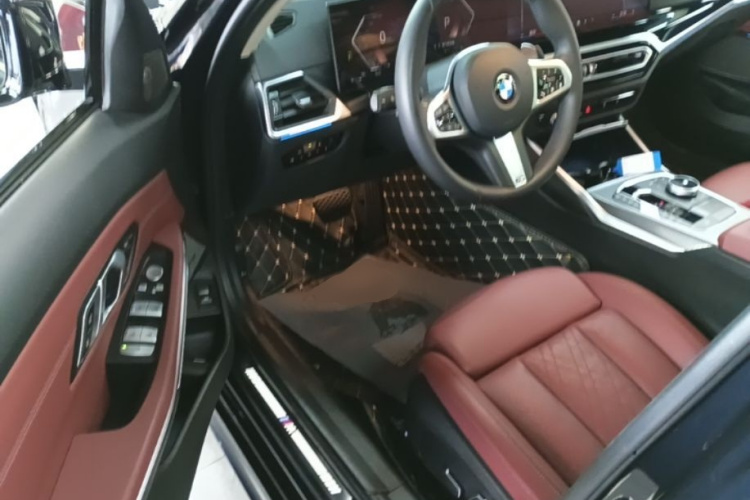 BMW 3 Series 2024 car image #16
