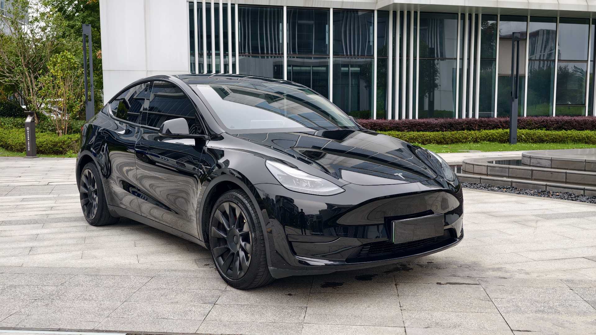 Tesla Model Y 2022 imagem de carro #2